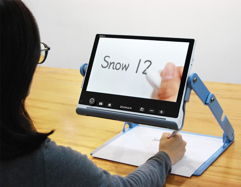 students with vision loss can write with snow 12