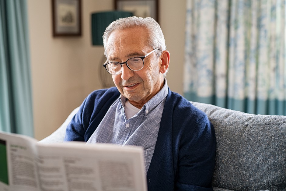 martin reads with zoomax luna 6