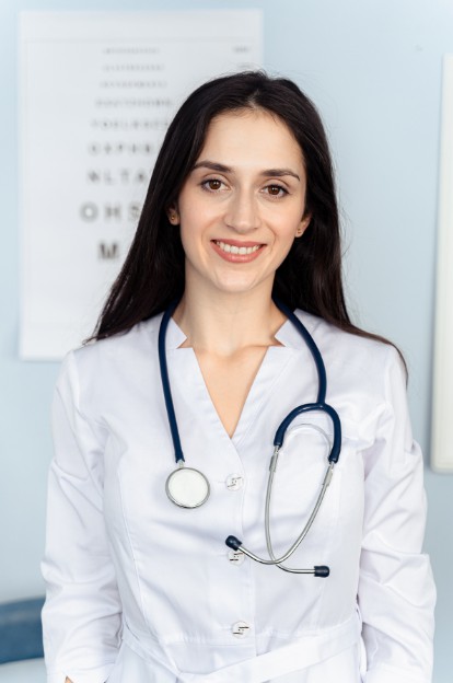 Healthy Vision Month: How Does an Eye Exam Help? - Zoomax