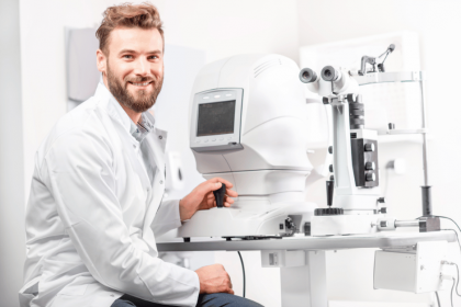regular eye exam to test glaucoma